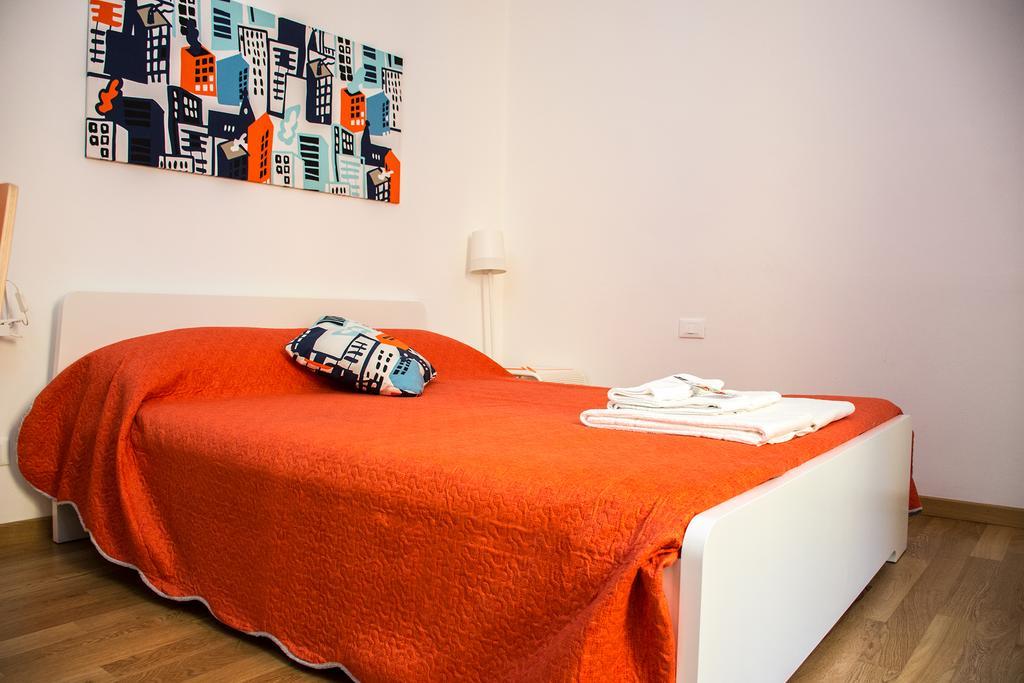 Via Colombo Holiday Rooms La Spezia Exteriör bild