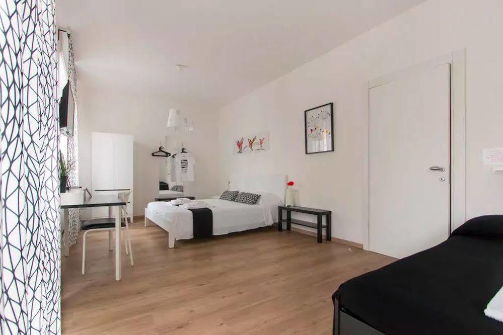 Via Colombo Holiday Rooms La Spezia Exteriör bild