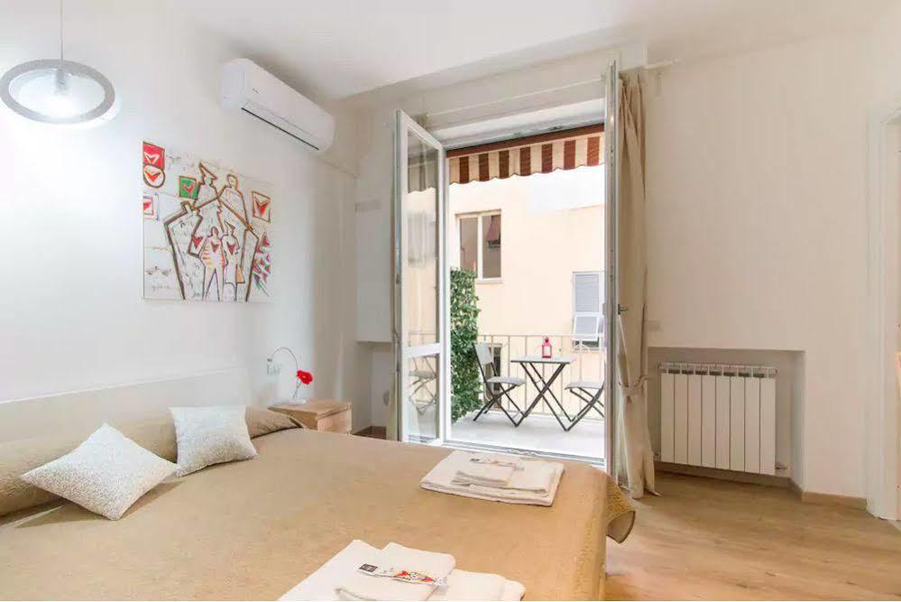 Via Colombo Holiday Rooms La Spezia Exteriör bild